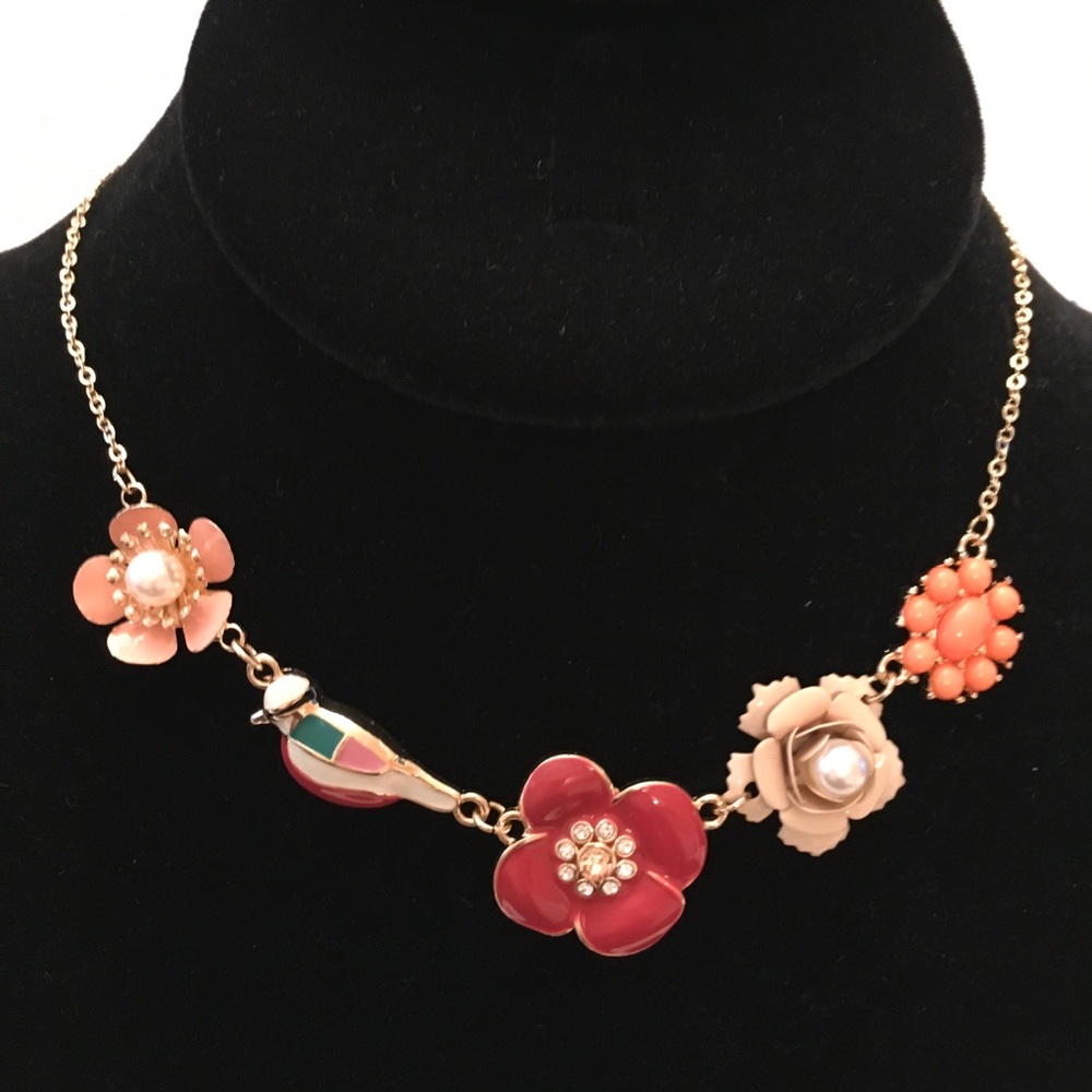 LC Lauren Conrad Flower Necklace